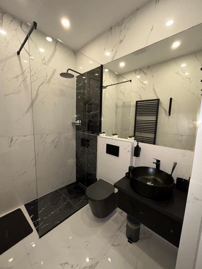 Deluxe Apartment Favoriten Виена Екстериор снимка